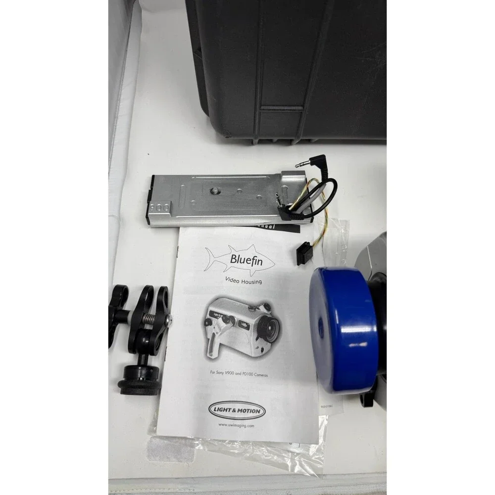 Light & Motion Bluefin V-900 Pro Underwater Housing for Sony V900 & PD100